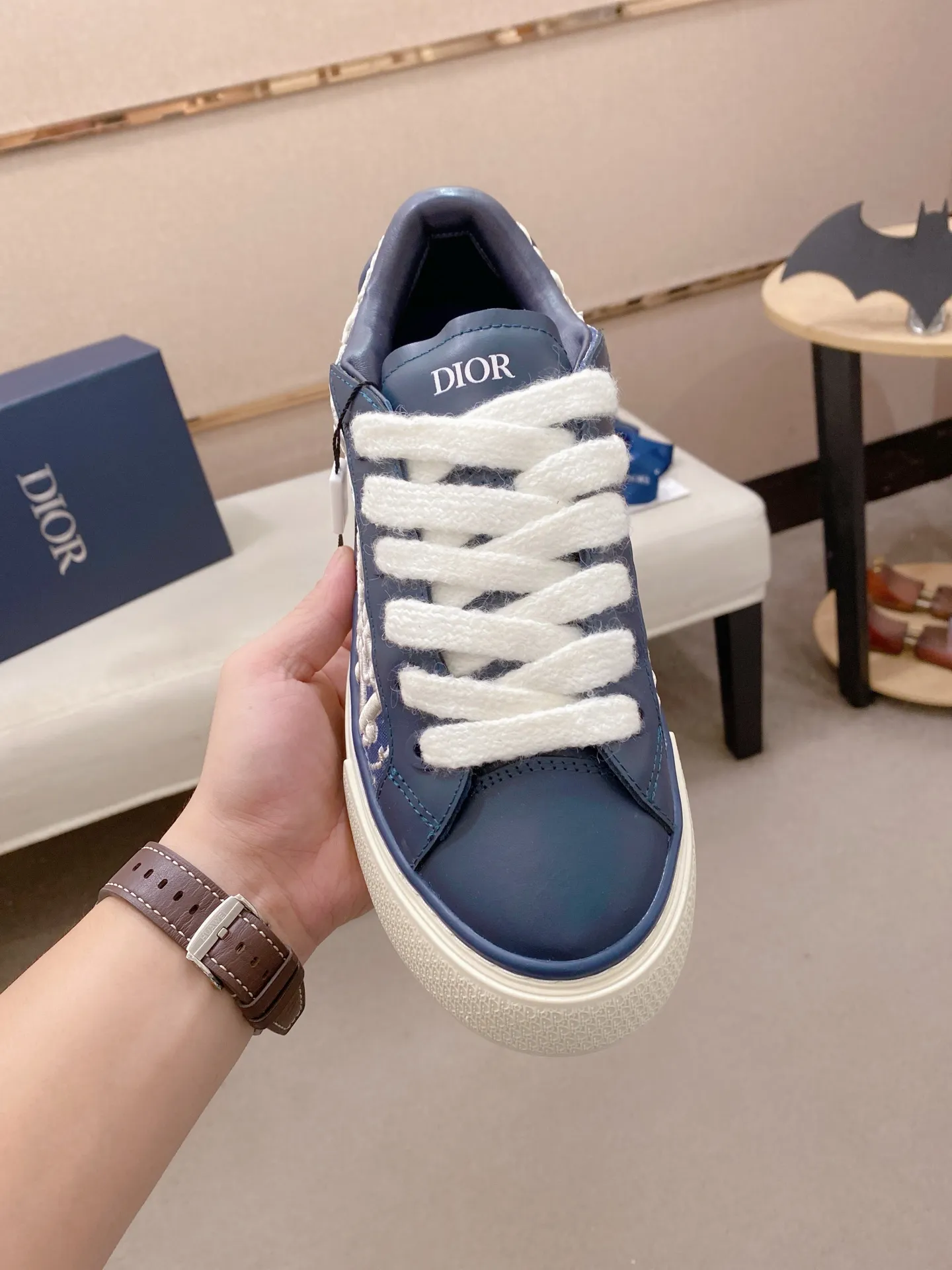 Factory price: 300 Men's shoes 💰[Dior·Dior] Top 🔍Couple style 💏🔍New casual sports style couple shoes, new four-season design, perfect workmanship, lace-up lazy style to create cabinet quality, upper: imported first-layer cowhide, sheepskin lining is soft and comfortable, ultra-light TPU wear-resistant outsole, simple, versatile fashion men's shoes, excellent color code number 35--44